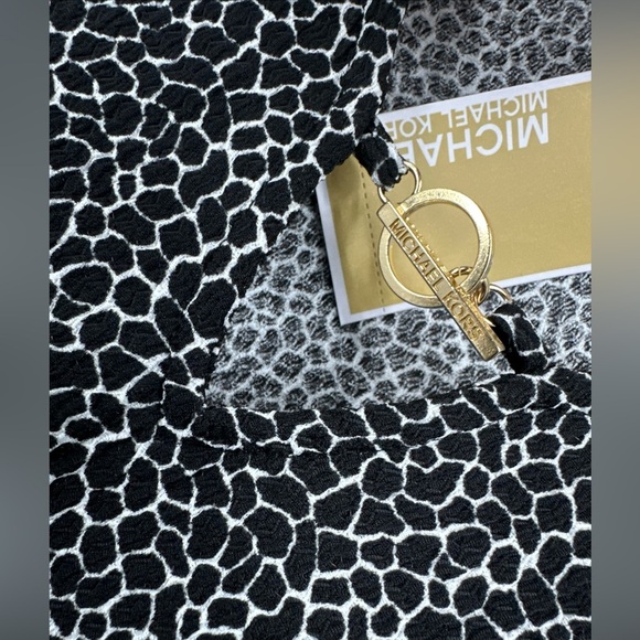 Michael Kors Plus Size 2X Pebble Print Tunic Top Black White Blouse Gold Hook - Picture 2 of 6